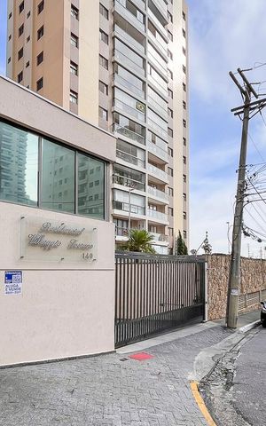 Apartamento à venda com 135m², 4 quartos e 3 vagasFachada + plaquinha