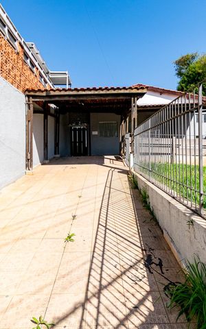 Casa à venda com 110m², 3 quartos e 3 vagas Casa à venda com 110m², 3 quartos e 3 vagasGaragem