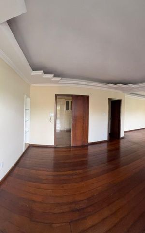 Casa para alugar com 200m², 3 quartos e 2 vagas Casa para alugar com 200m², 3 quartos e 2 vagasSala