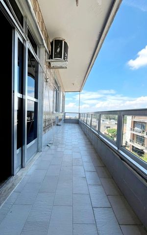 Apartamento à venda com 110m², 3 quartos e 2 vagas Apartamento à venda com 110m², 3 quartos e 2 vagasVaranda