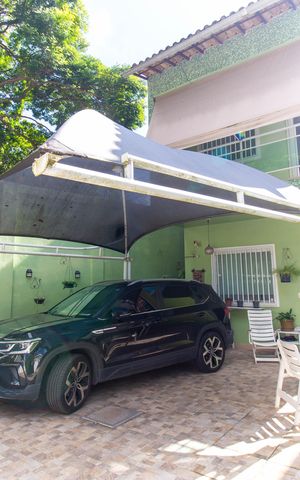 Casa de condomínio para alugar com 280m², 5 quartos e 2 vagas