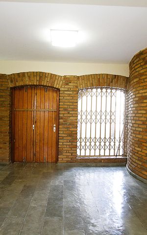 Casa para alugar com 390m², 5 quartos e 4 vagasSala 2