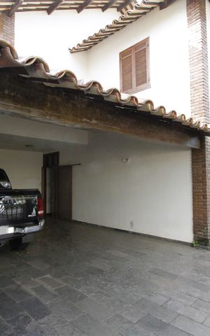 Casa para alugar com 390m², 5 quartos e 4 vagasGaragem
