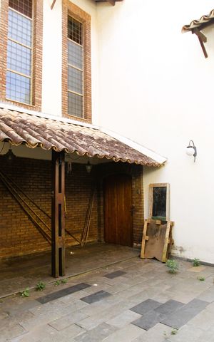 Casa para alugar com 390m², 5 quartos e 4 vagasÁrea externa