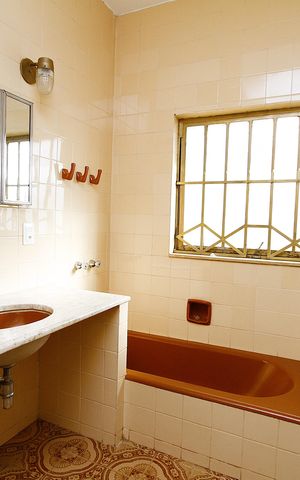 Casa para alugar com 390m², 5 quartos e 4 vagasBanheiro Social