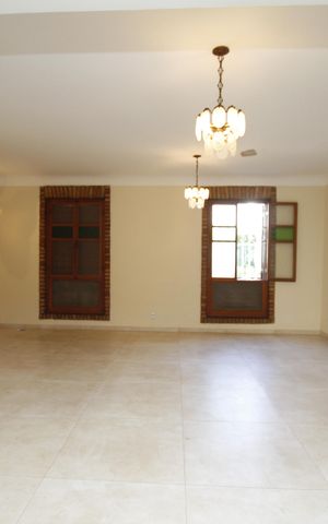 Casa para alugar com 390m², 5 quartos e 4 vagasSala 1