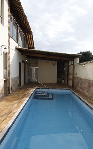 Casa para alugar com 390m², 5 quartos e 4 vagasPiscina