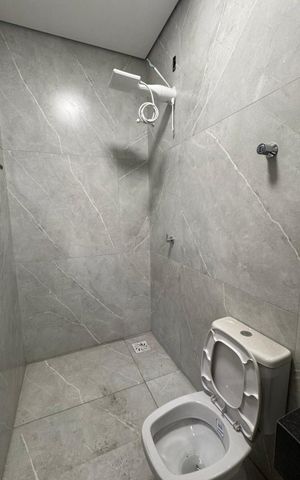 Casa à venda com 200m², 3 quartos e 2 vagasBanheiro 3
