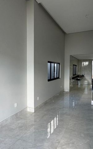 Casa à venda com 200m², 3 quartos e 2 vagasSala e cozinha 