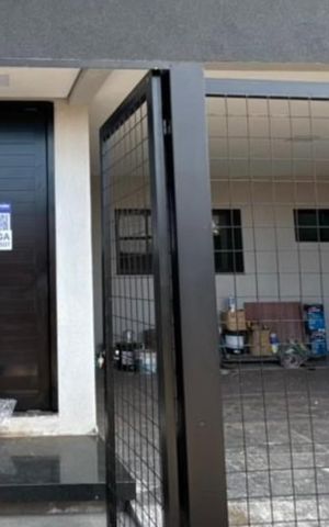 Casa à venda com 200m², 3 quartos e 2 vagasPlaquinha 