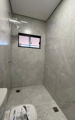 Casa à venda com 200m², 3 quartos e 2 vagasLavabo 
