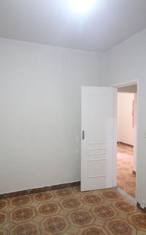 Casa para alugar com 100m², 2 quartos e 2 vagasQuarto