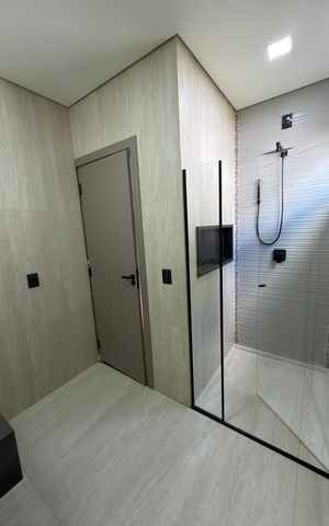 Casa de condomínio à venda com 248m², 3 quartos e 2 vagas Casa de condomínio à venda com 248m², 3 quartos e 2 vagasSuite quarto 3