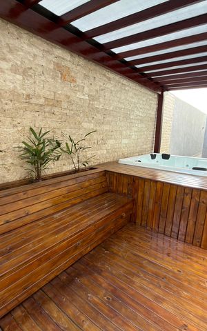 Casa de condomínio à venda com 248m², 3 quartos e 2 vagas Casa de condomínio à venda com 248m², 3 quartos e 2 vagasOfurô