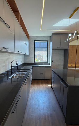 Casa de condomínio à venda com 248m², 3 quartos e 2 vagas Casa de condomínio à venda com 248m², 3 quartos e 2 vagasCozinha