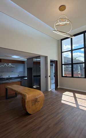 Casa de condomínio à venda com 248m², 3 quartos e 2 vagas Casa de condomínio à venda com 248m², 3 quartos e 2 vagasSala