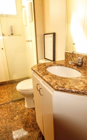 Apartamento à venda com 140m², 4 quartos e 4 vagasBanheiro da Suíte