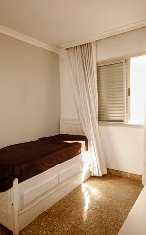 Apartamento à venda com 140m², 4 quartos e 4 vagasQuarto 2