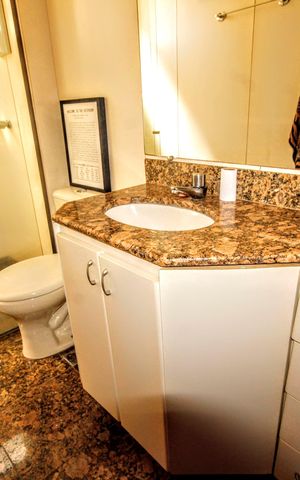 Apartamento à venda com 140m², 4 quartos e 4 vagasBanheiro da Suíte