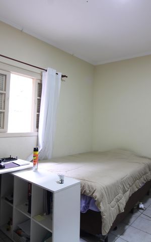Casa à venda com 300m², 6 quartos e 3 vagasQuarto 3 casa 1