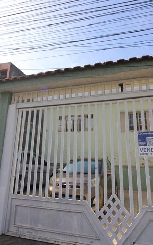 Casa à venda com 300m², 6 quartos e 3 vagasFachada