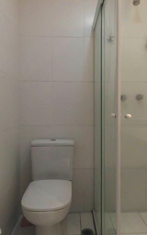 Apartamento à venda com 67m², 2 quartos e 1 vaga Apartamento à venda com 67m², 2 quartos e 1 vagaBanheiro