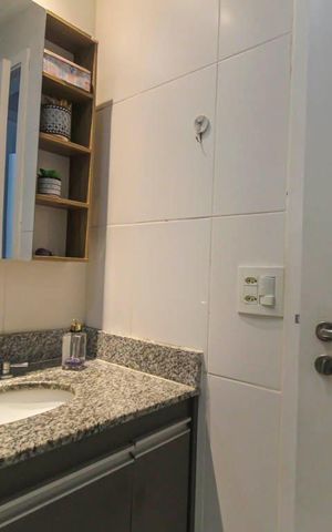 Apartamento à venda com 67m², 2 quartos e 1 vaga Apartamento à venda com 67m², 2 quartos e 1 vagaBanheiro