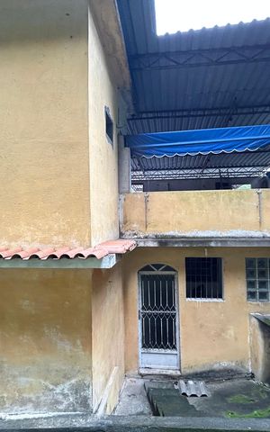 Casa à venda com 8635m², 5 quartos e 2 vagasFachada