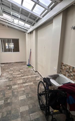 Casa à venda com 140m², 4 quartos e 2 vagas Casa à venda com 140m², 4 quartos e 2 vagasLavanderia
