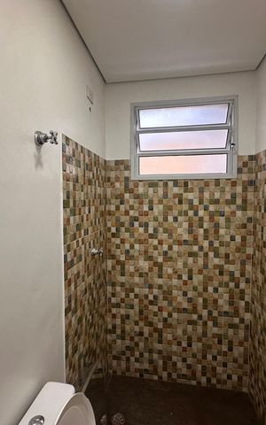 Casa à venda com 140m², 4 quartos e 2 vagas Casa à venda com 140m², 4 quartos e 2 vagasBanheiro 1