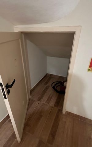 Casa à venda com 140m², 4 quartos e 2 vagas Casa à venda com 140m², 4 quartos e 2 vagasSala