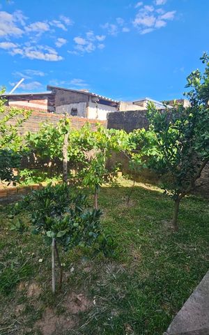 Casa à venda com 73m², 3 quartos e 2 vagas