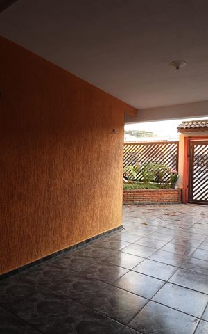 Casa para alugar com 177m², 3 quartos e 3 vagasGaragem