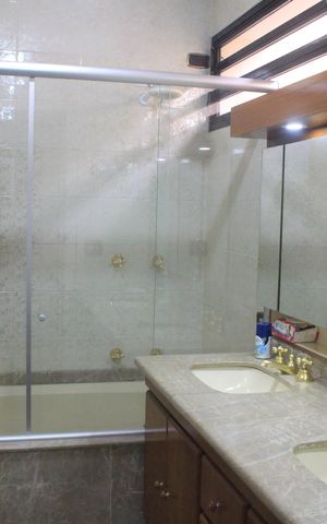Casa para alugar com 400m², 5 quartos e 3 vagasBanheiro da Suíte 3