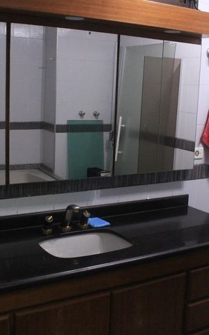 Casa para alugar com 400m², 5 quartos e 3 vagasBanheiro da Suíte 4