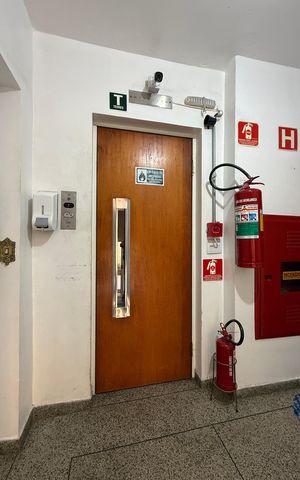 Apartamento à venda com 78m², 3 quartos e 1 vagaÁrea Comum - Elevador 