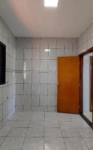 Casa para alugar com 180m², 4 quartos e 3 vagas Casa para alugar com 180m², 4 quartos e 3 vagasSala