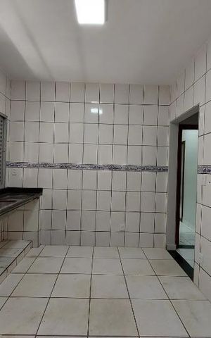 Casa para alugar com 180m², 4 quartos e 3 vagas Casa para alugar com 180m², 4 quartos e 3 vagasCozinha