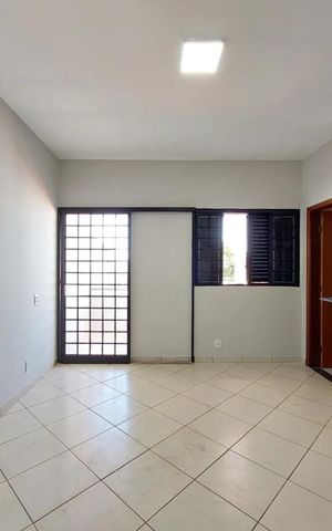 Casa para alugar com 180m², 4 quartos e 3 vagas Casa para alugar com 180m², 4 quartos e 3 vagasSala