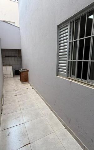 Casa para alugar com 180m², 4 quartos e 3 vagas