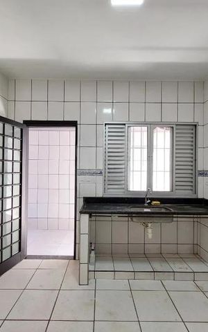 Casa para alugar com 180m², 4 quartos e 3 vagas Casa para alugar com 180m², 4 quartos e 3 vagasCozinha