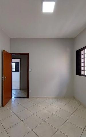 Casa para alugar com 180m², 4 quartos e 3 vagas Casa para alugar com 180m², 4 quartos e 3 vagasSala
