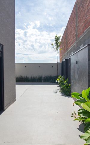 Casa de condomínio para alugar com 159m², 3 quartos e 4 vagas Casa de condomínio para alugar com 159m², 3 quartos e 4 vagasÁrea externa