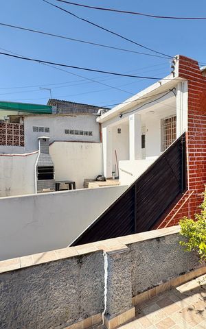 Casa à venda com 86m², 2 quartos e 1 vaga Casa à venda com 86m², 2 quartos e 1 vagaQuintal