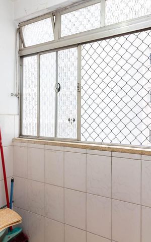 Apartamento à venda com 70m², 2 quartos e 1 vagaÁrea de Serviço