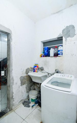Casa à venda com 200m², 3 quartos e 2 vagasÁrea de Serviço