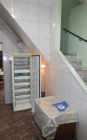 Casa à venda com 170m², 2 quartos e sem vagaÁrea de Serviço