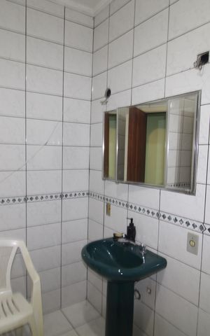 Casa à venda com 170m², 2 quartos e sem vagaBanheiro 2