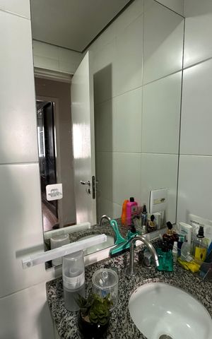 Apartamento para alugar com 70m², 2 quartos e 1 vaga Apartamento para alugar com 70m², 2 quartos e 1 vagaBanheiro da Suíte