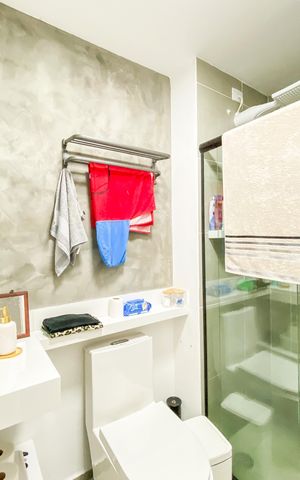 Apartamento à venda com 42m², 2 quartos e sem vaga Apartamento à venda com 42m², 2 quartos e sem vagaBanheiro